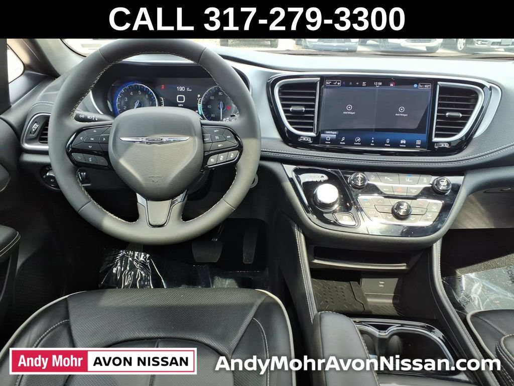 Used 2026 Chrysler Pacifica Limited w/ S Appearance Package FWD image 38