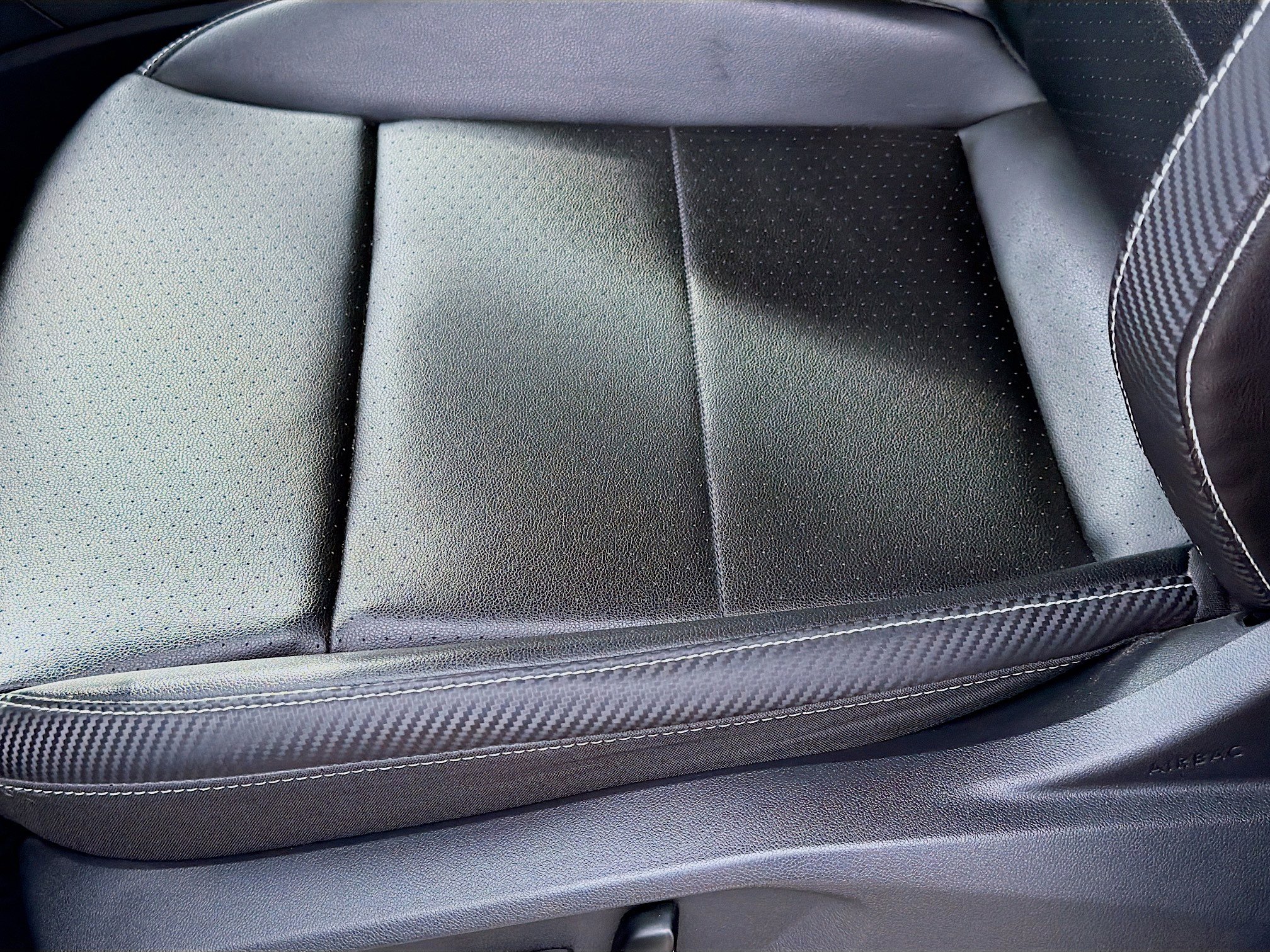 Certified 2022 Volkswagen Atlas Cross Sport SE image 17