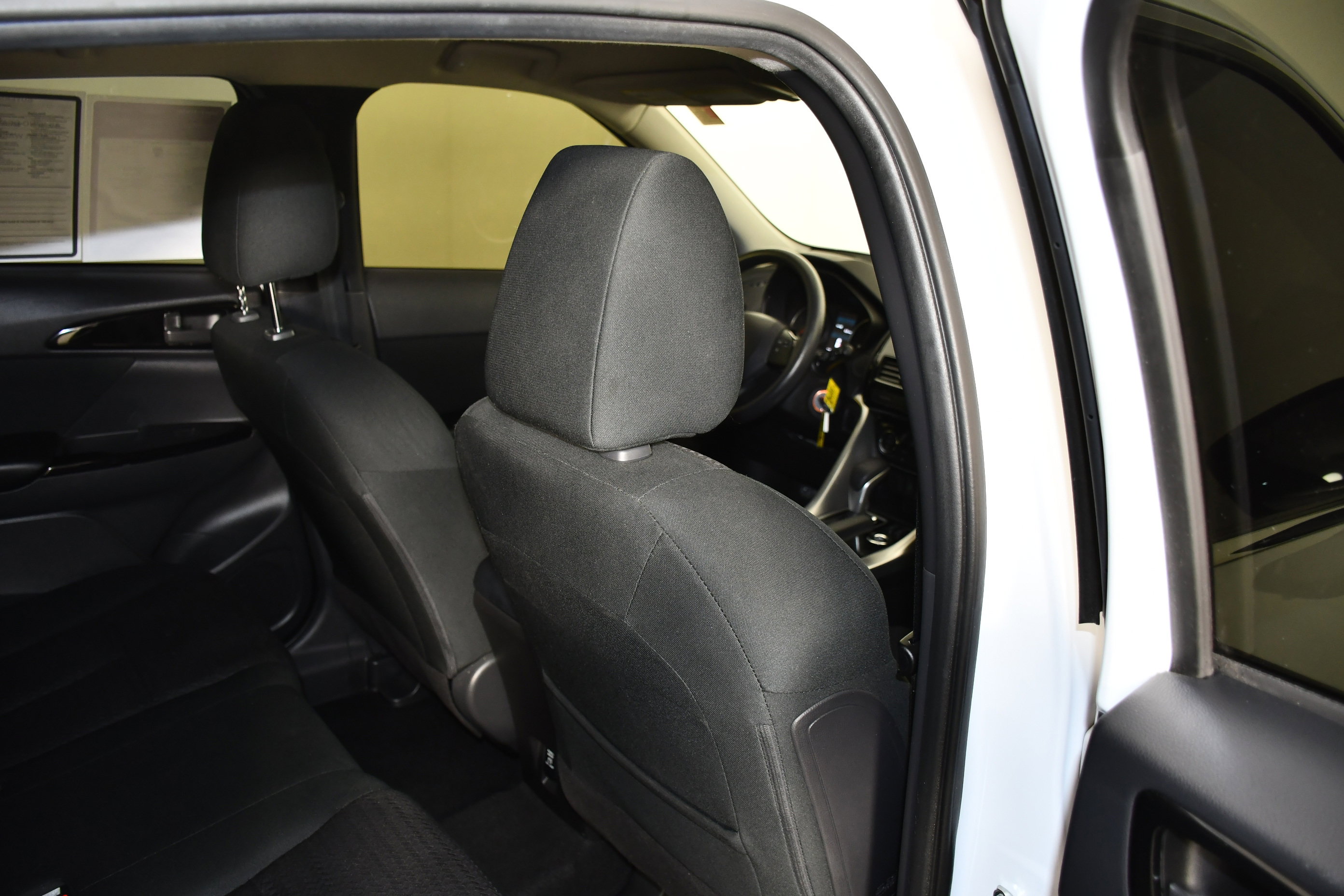 Used 2022 Mitsubishi Eclipse Cross LE image 42