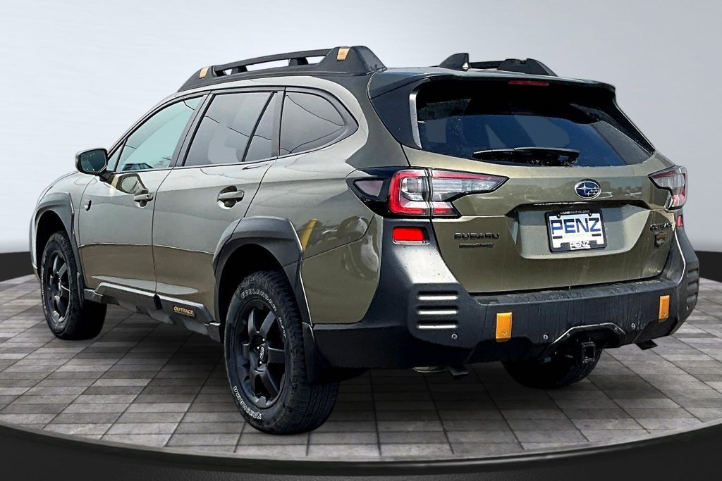 Used 2025 Subaru Outback Wilderness AWD/4WD image 4