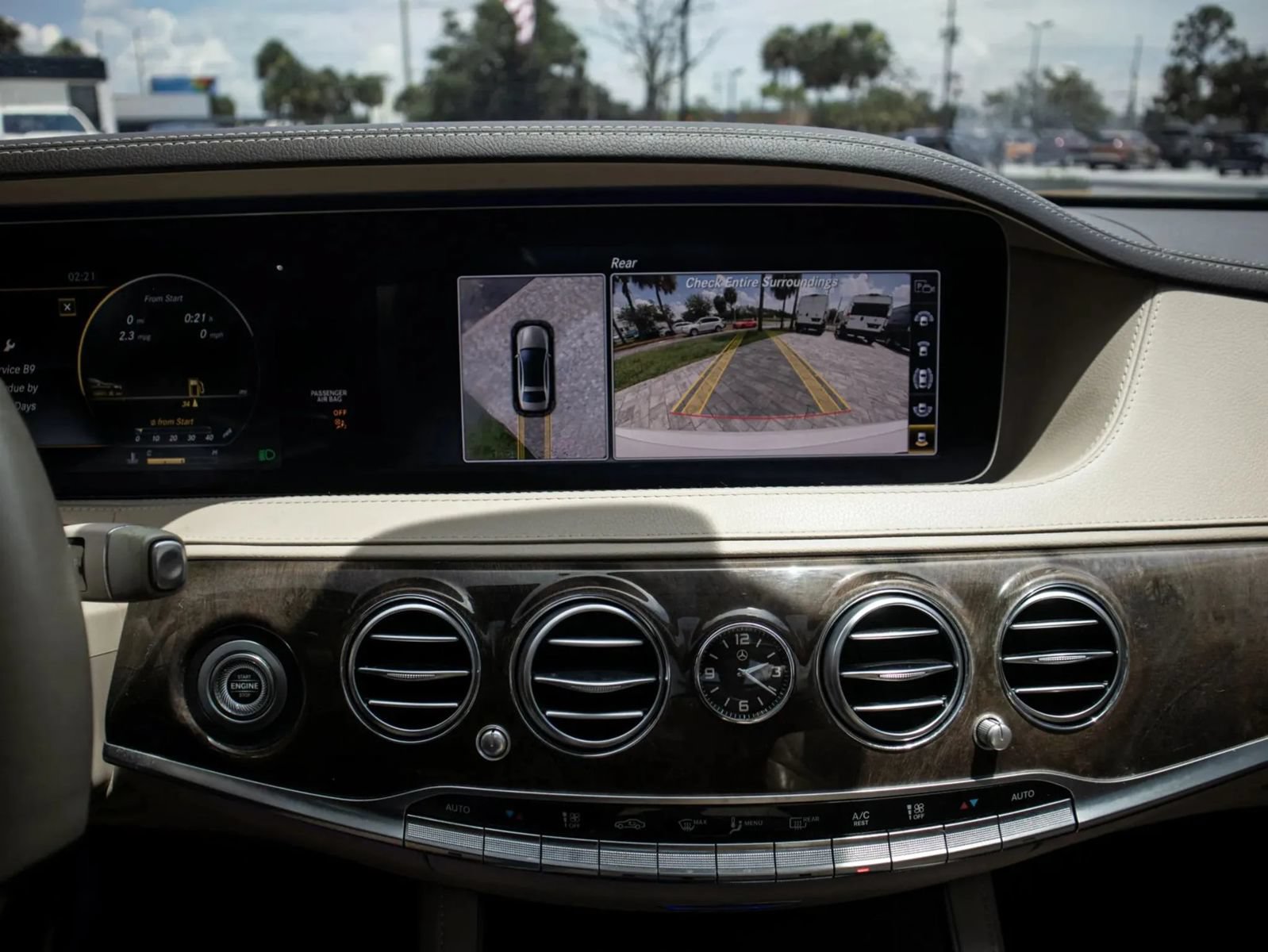 Used 2019 Mercedes-Benz S 560 Sedan w/ AMG Line Exterior image 32
