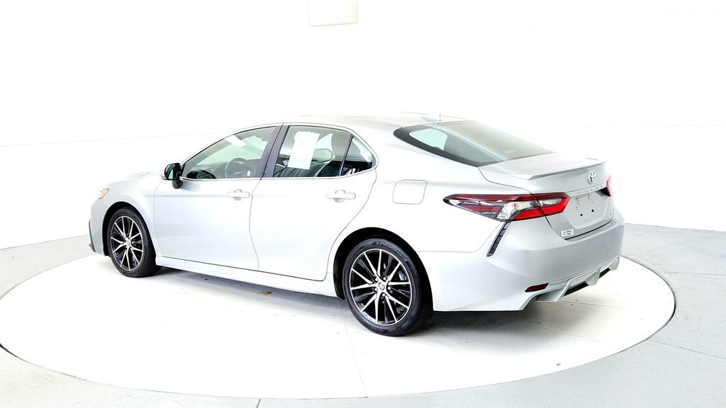 Certified 2024 Toyota Camry SE w/ Cold Weather Package AWD/4WD image 4