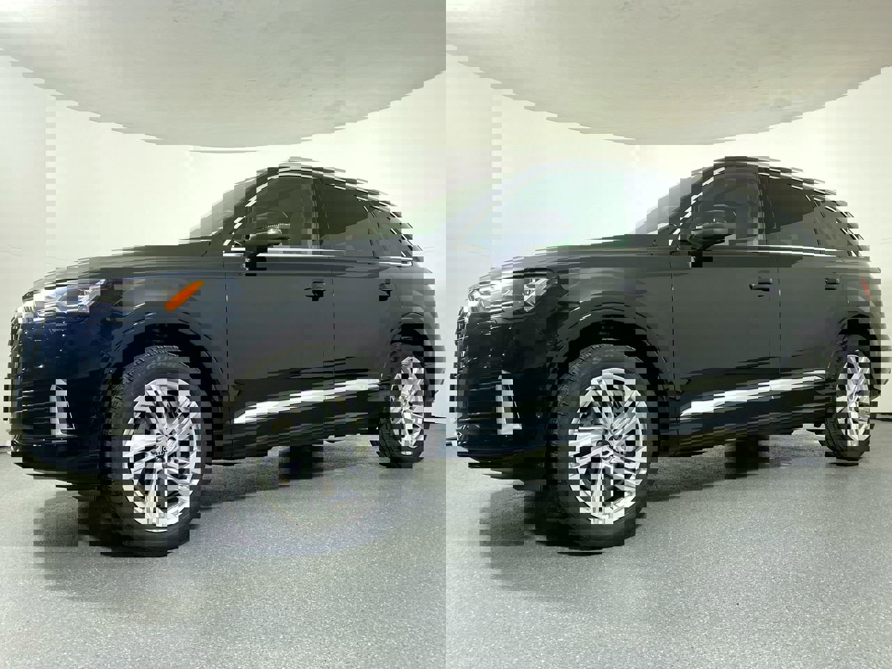 Used 2023 Audi Q7 2.0T Premium image 32