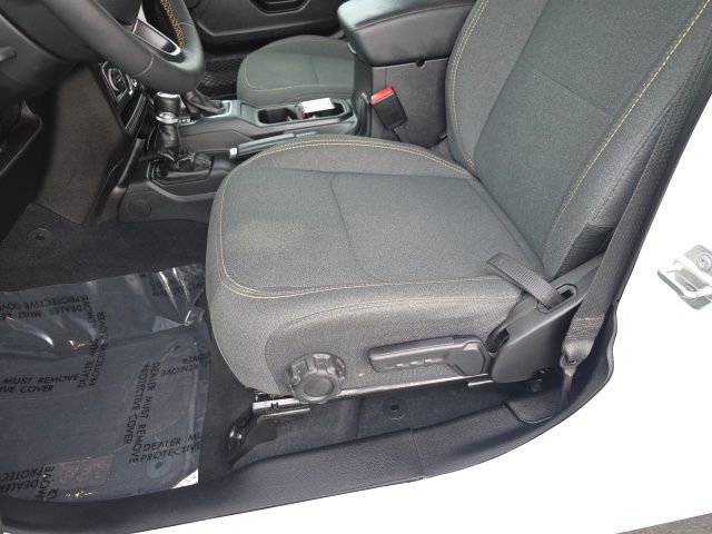 Used 2024 Jeep Wrangler Sport S image 13