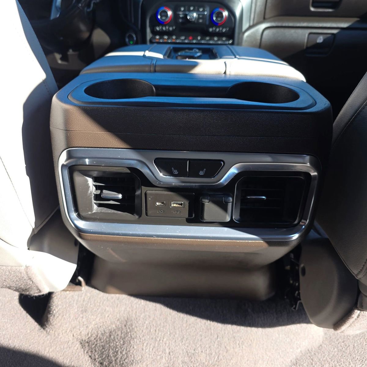 Used 2019 Chevrolet Silverado 1500 LTZ w/ LTZ Premium Package AWD/4WD image 13