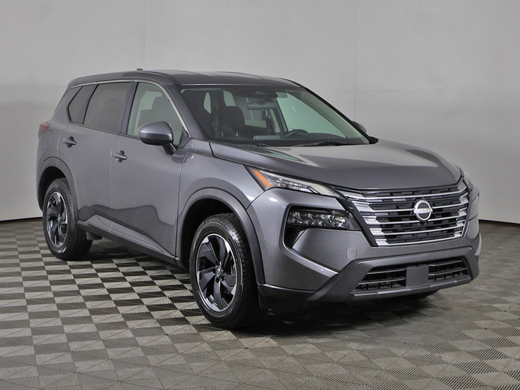 Used 2024 Nissan Rogue SV AWD/4WD image 2