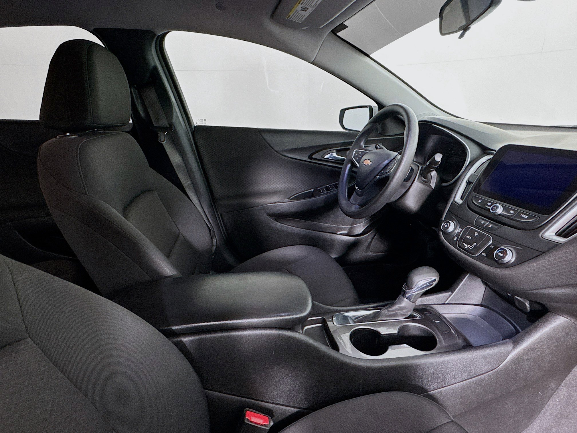 Used 2021 Chevrolet Malibu LS image 28