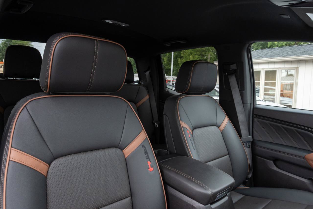 Used 2026 GMC Canyon AT4 w/ AT4 Premium Package AWD/4WD image 47