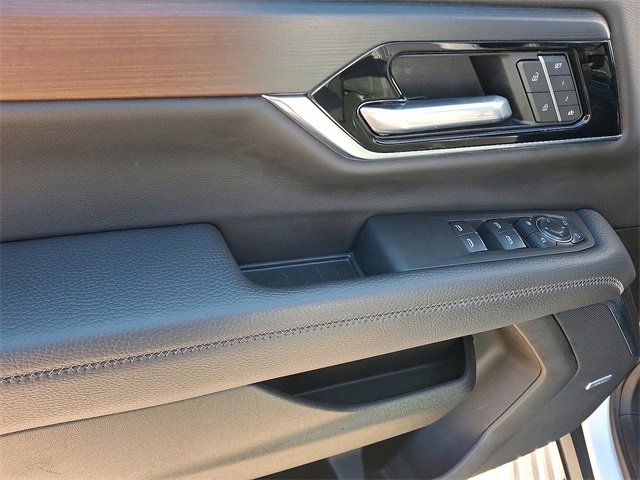 Certified 2025 GMC Yukon XL Denali image 12