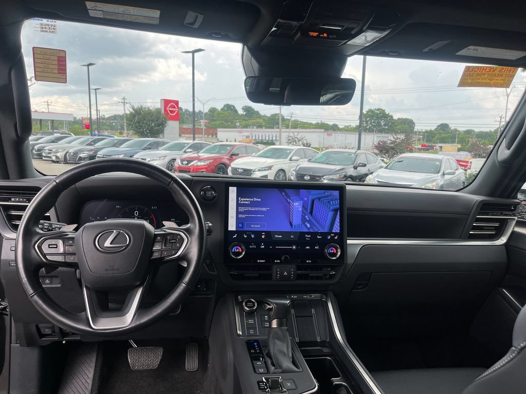 Used 2024 Lexus GX 550 w/ Accessory Package (2T) AWD/4WD image 21