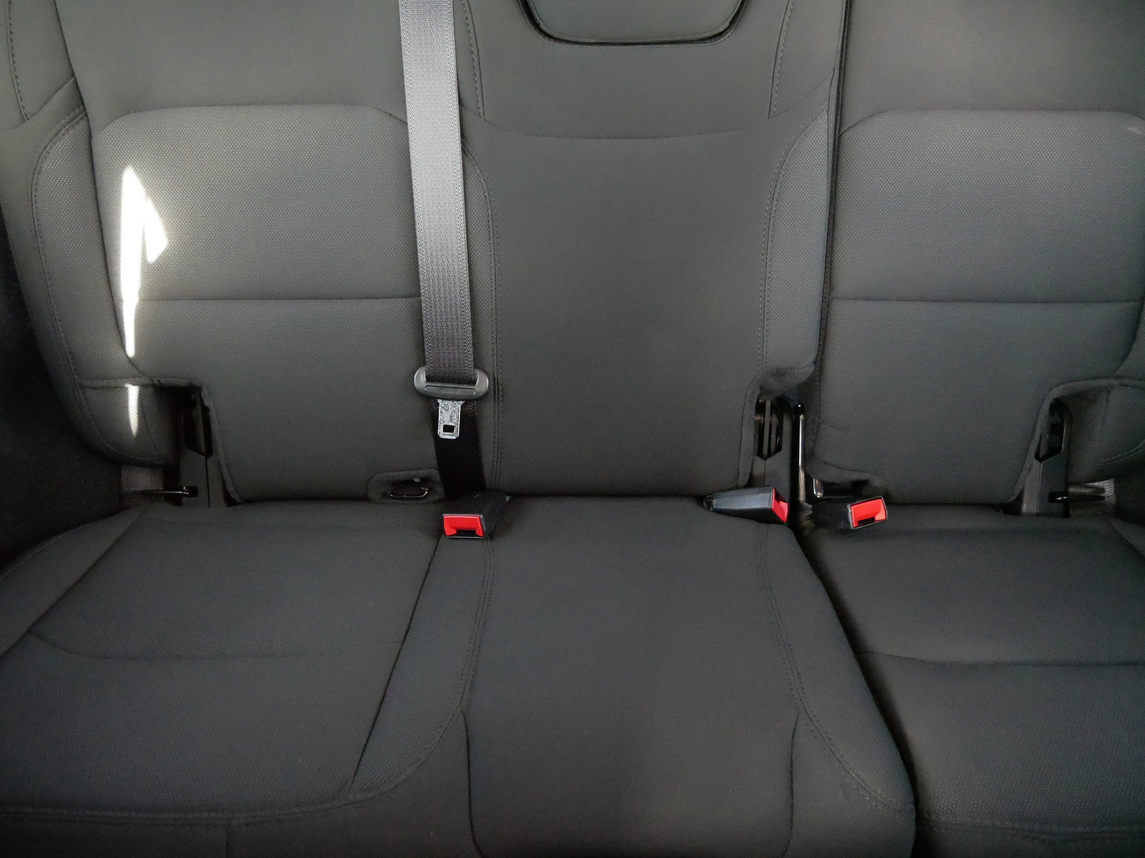 Used 2022 Jeep Wrangler Unlimited Sport image 14