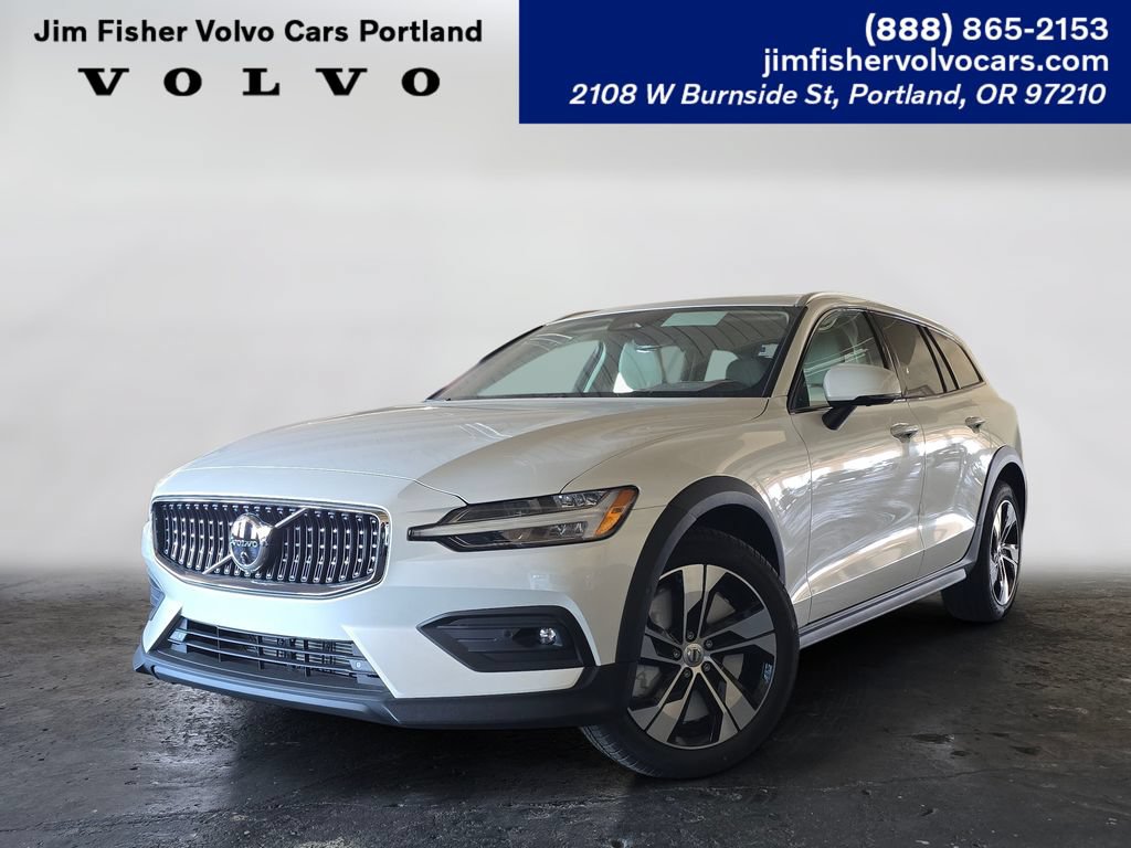 New 2026 Volvo V60 B5 Cross Country Plus AWD/4WD image 1