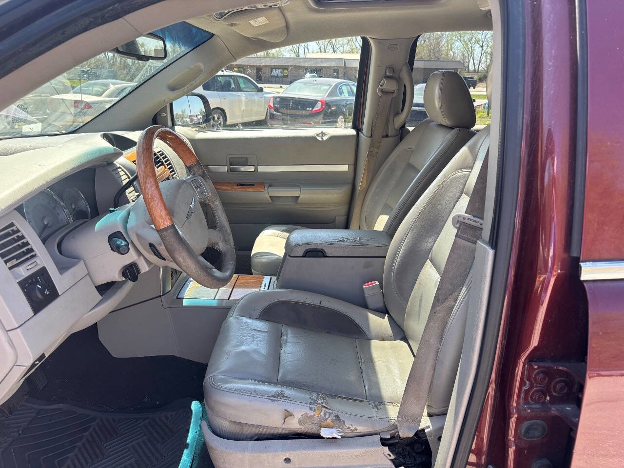 Used 2008 Chrysler Aspen Limited image 21