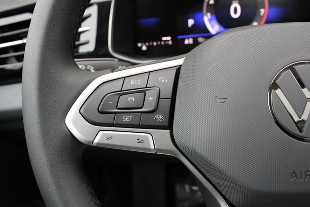 New 2026 Volkswagen Jetta SE FWD image 12