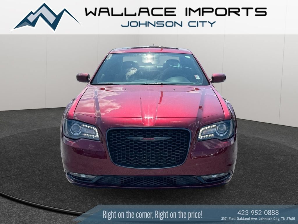 Used 2023 Chrysler 300 S w/ Comfort Group RWD image 8
