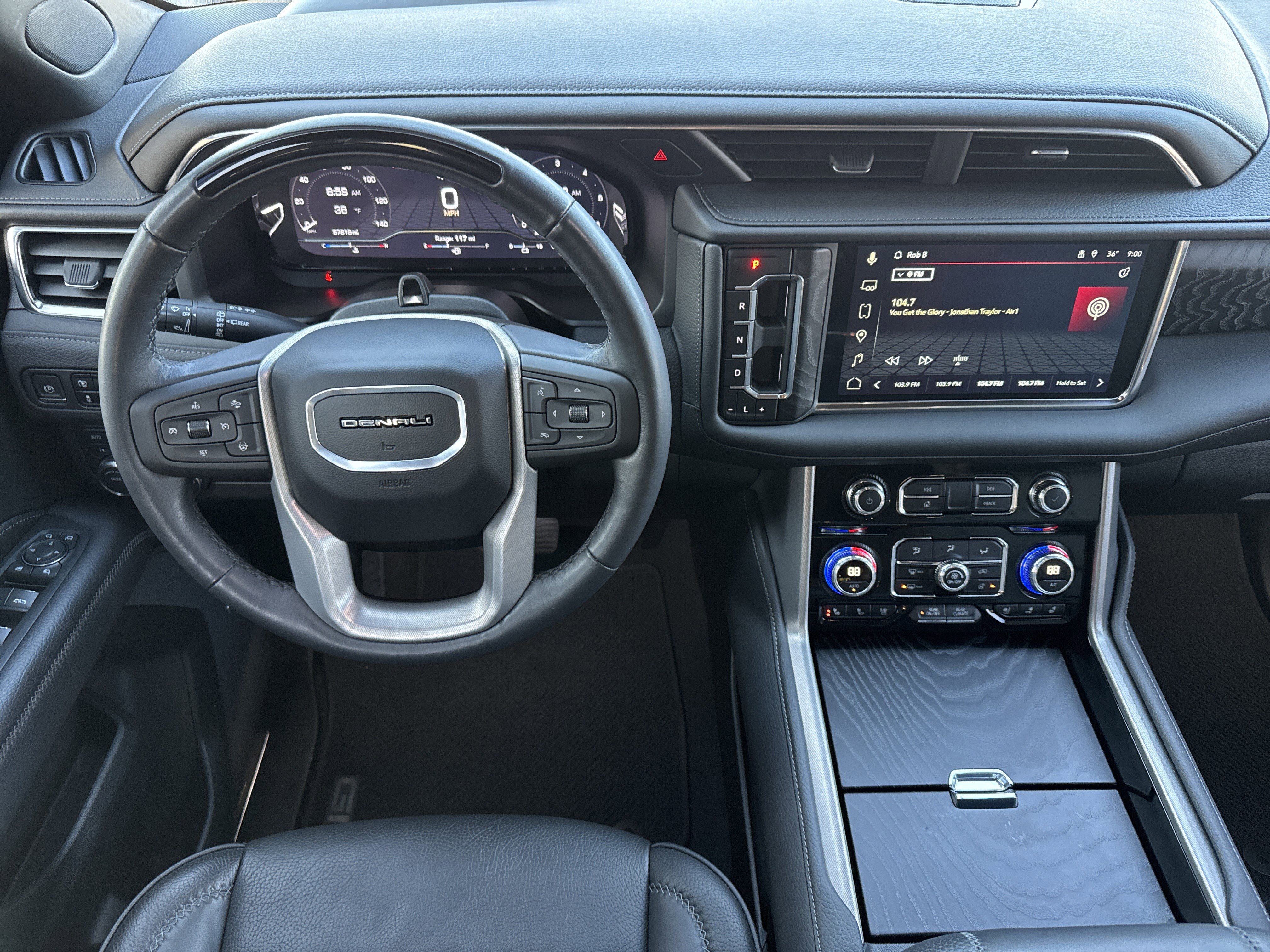 Used 2024 GMC Yukon Denali w/ Advanced Technology Package image 17