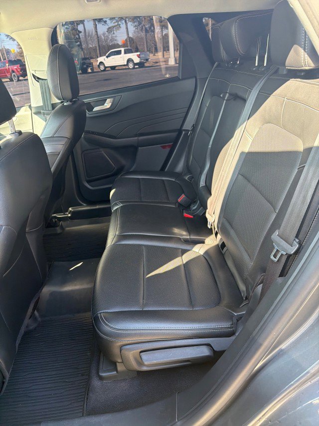 Used 2022 Ford Escape SEL w/ Technology Package image 5