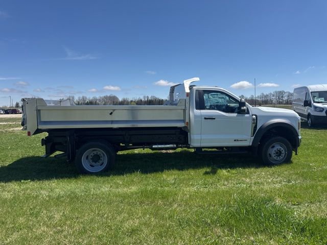 New 2026 Ford F550 4x4 Regular Cab Super Duty image 4