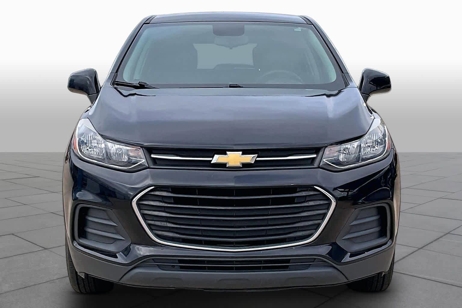 Used 2019 Chevrolet Trax LS w/ Tint and Cruise Package FWD image 5