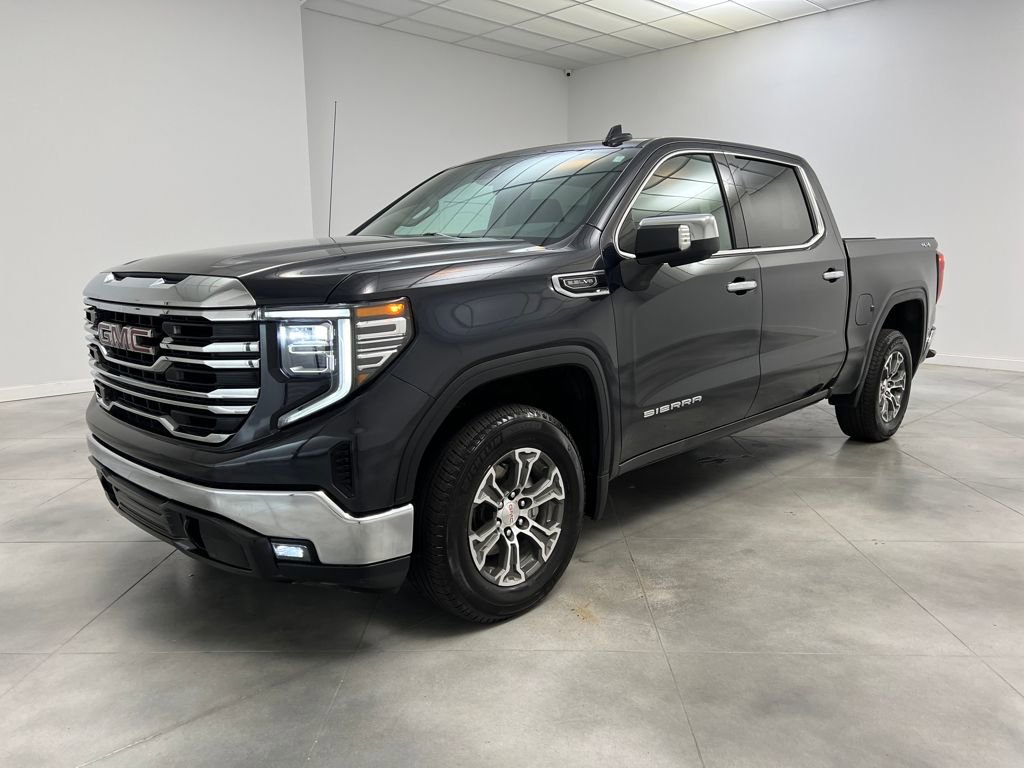 Used 2025 GMC Sierra 1500 SLT image 3