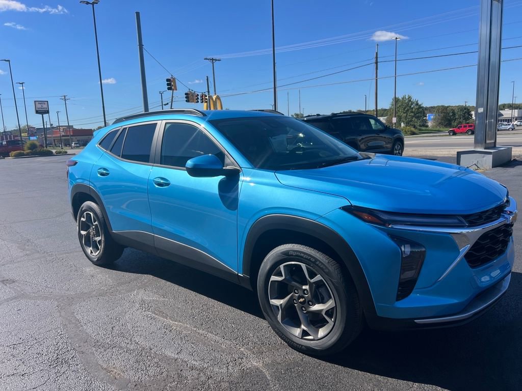 New 2026 Chevrolet Trax LT w/ Driver Confidence Package image 5