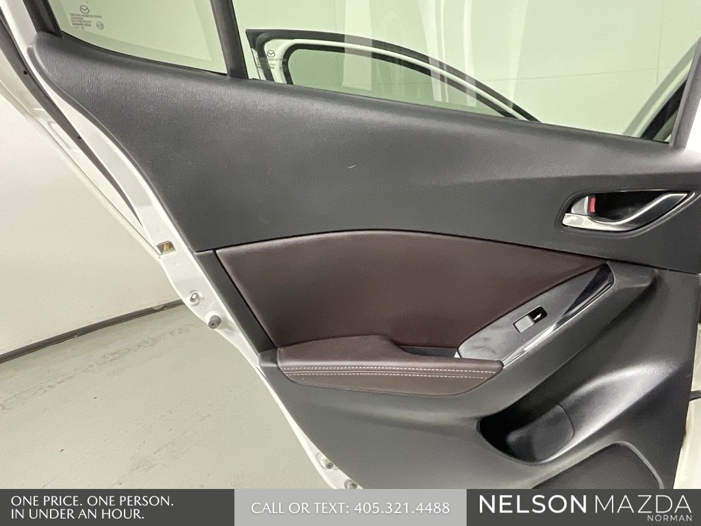 Used 2018 MAZDA MAZDA3 Grand Touring image 22