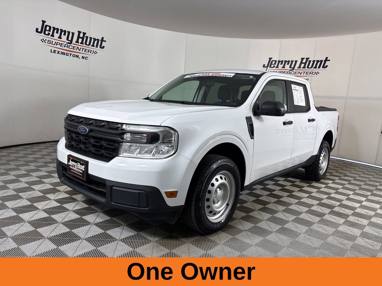 Used 2022 Ford Maverick XL image 3