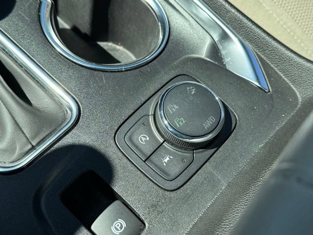 Certified 2023 Chevrolet Traverse LT AWD/4WD image 18