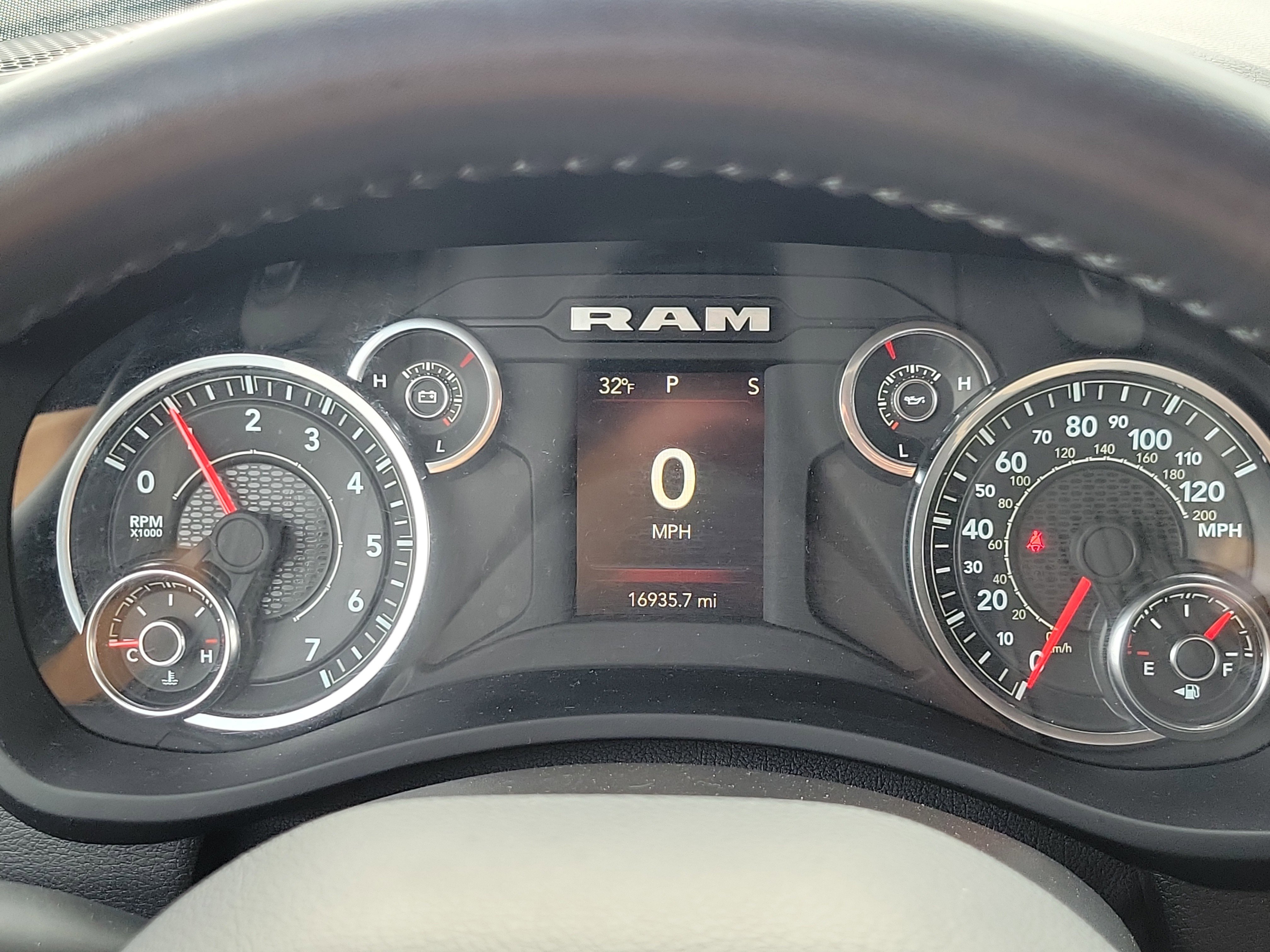 Used 2024 RAM 2500 Big Horn w/ Bed Utility Group image 11