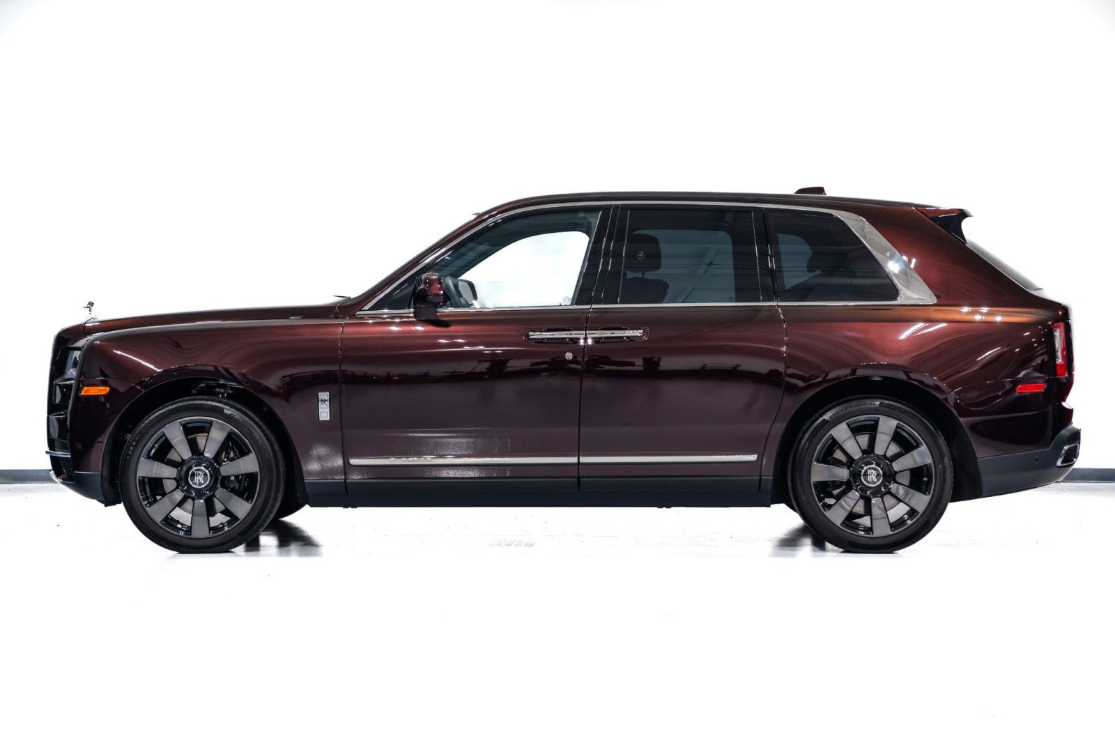 Used 2023 Rolls-Royce Cullinan image 9