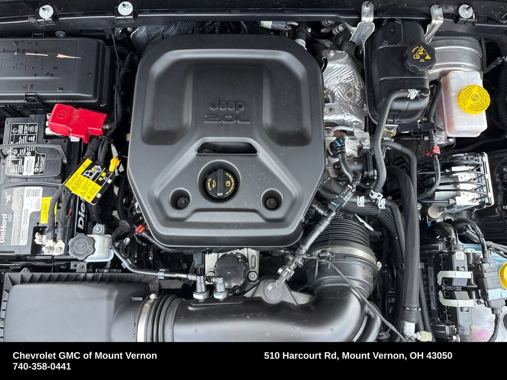 Used 2026 Jeep Wrangler Unlimited Sahara AWD/4WD image 40