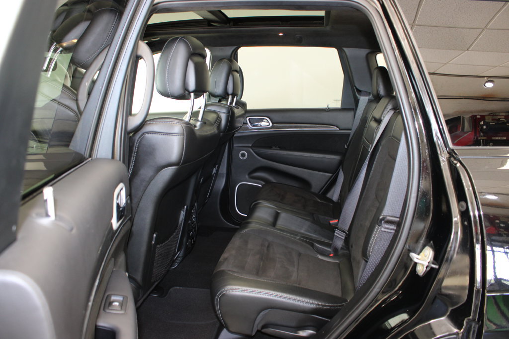 Used 2019 Jeep Grand Cherokee SRT AWD/4WD image 5