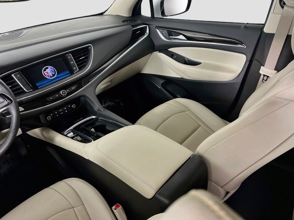 Used 2022 Buick Enclave Essence FWD image 21