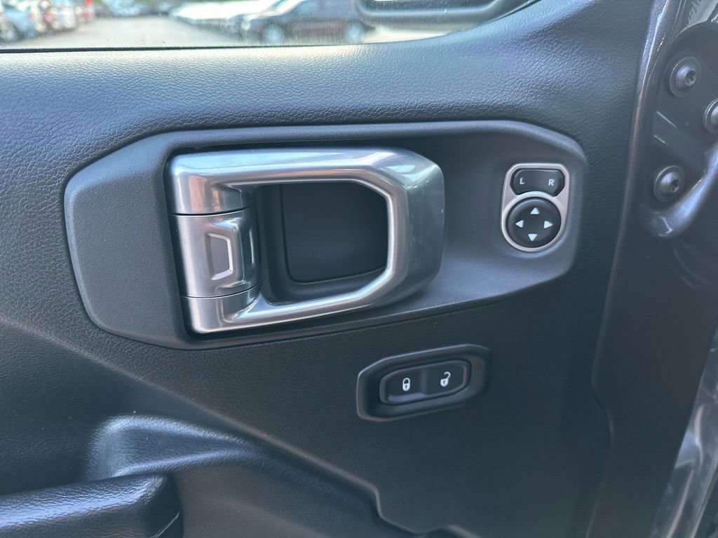Used 2021 Jeep Wrangler Unlimited Sport image 16