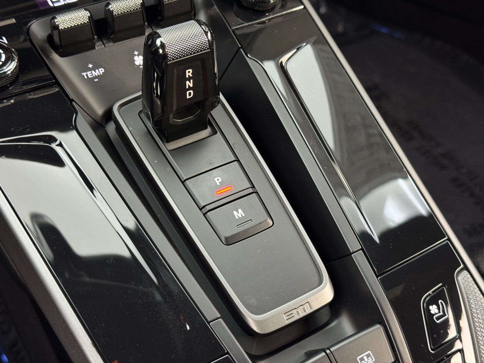 Used 2025 Porsche 911 Carrera RWD image 32