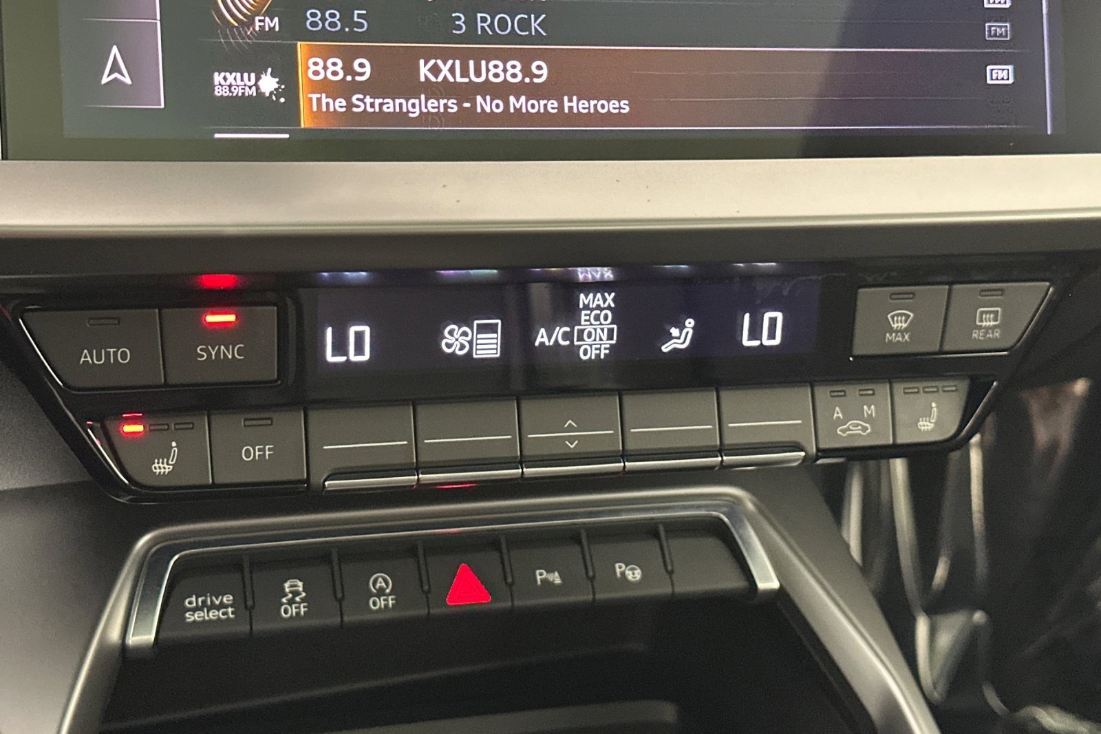 Used 2022 Audi A3 2.0T Premium image 18