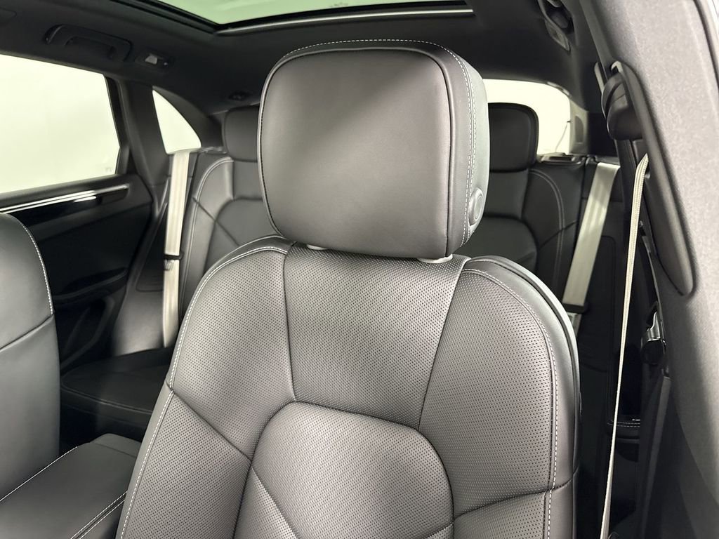 New 2026 Porsche Macan S AWD/4WD image 41