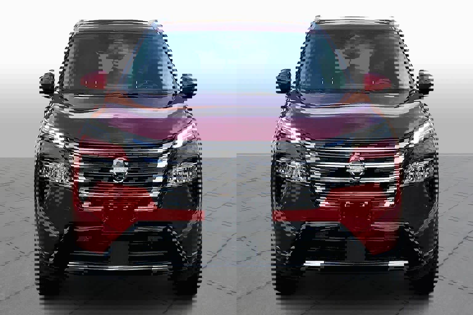 Used 2024 Nissan Rogue Platinum w/ Platinum Premium Package image 3