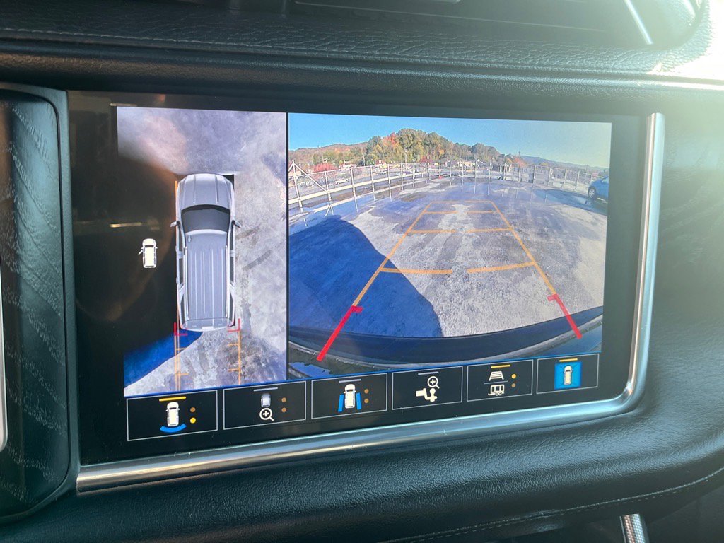 Used 2021 GMC Yukon Denali image 10