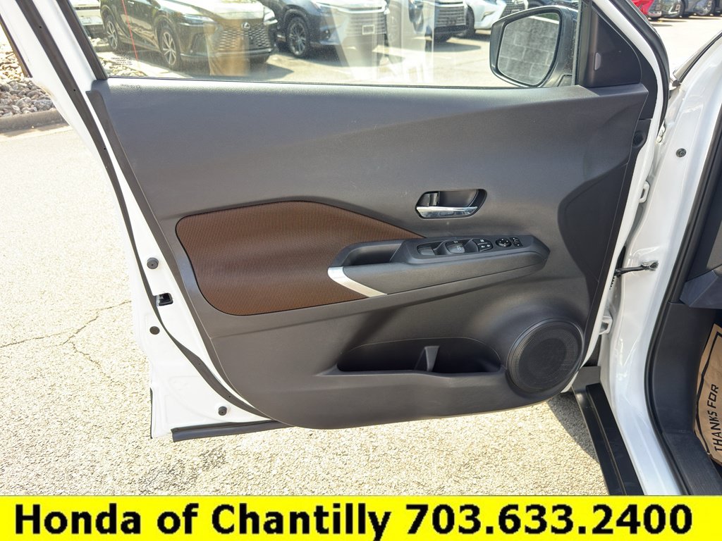 Used 2022 Nissan Kicks SR FWD image 18
