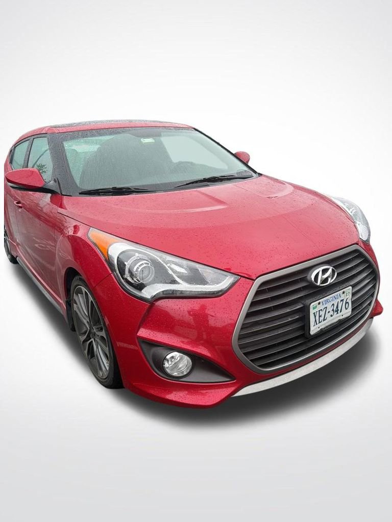 Used 2016 Hyundai Veloster Turbo w/ Option Group 04 FWD image 2
