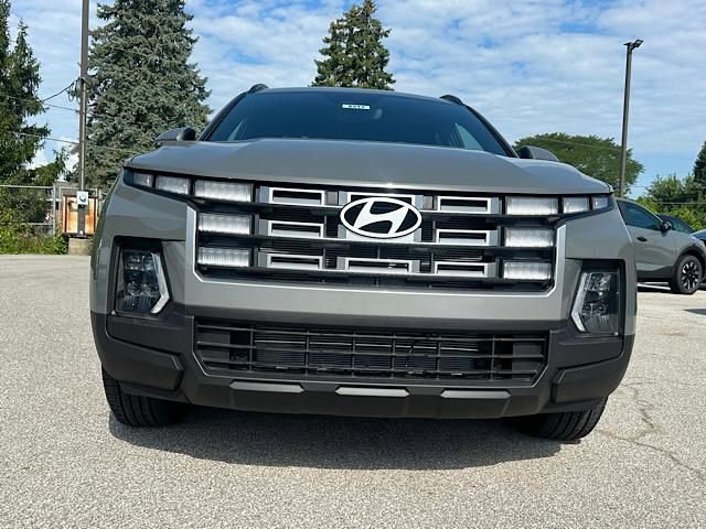 Used 2025 Hyundai Santa Cruz SEL AWD/4WD image 2