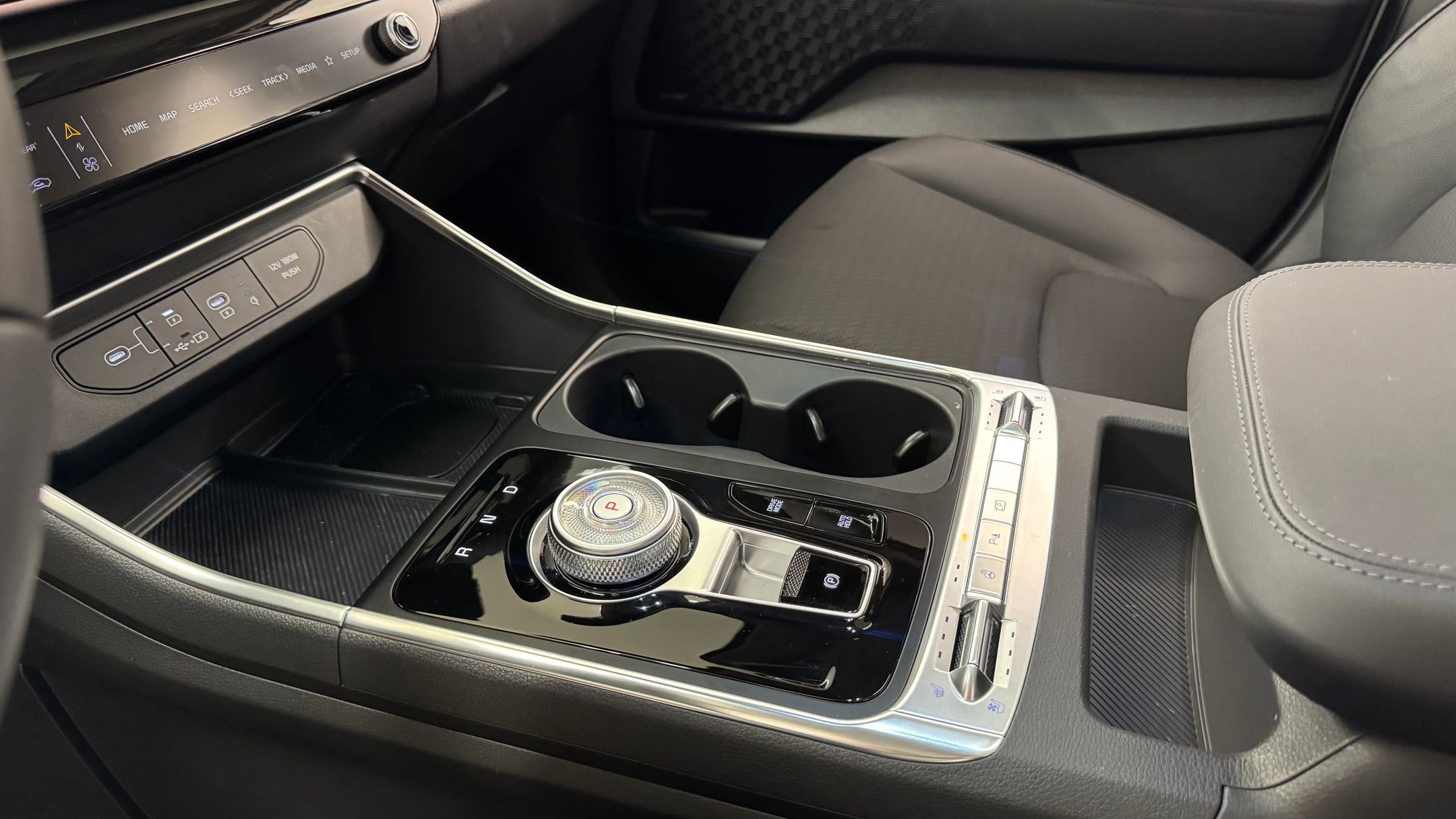 Used 2026 Kia Carnival SX Prestige image 48