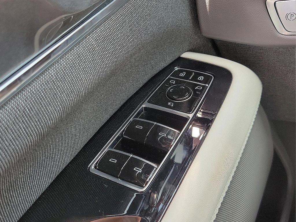 New 2025 Cadillac Escalade IQ Sport 1 w/ LPO, ONYX Package image 11