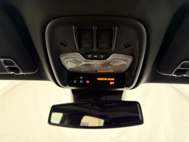 Used 2024 Chevrolet Colorado LT w/ LT Convenience Package III image 38