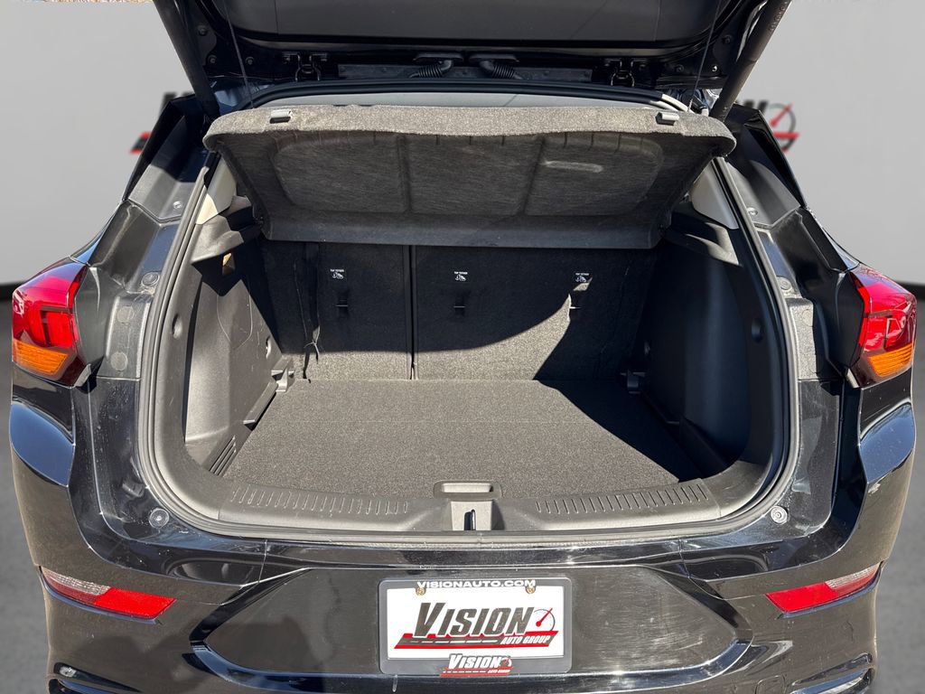 Used 2023 Buick Encore GX Select w/ Sport Touring Package image 11