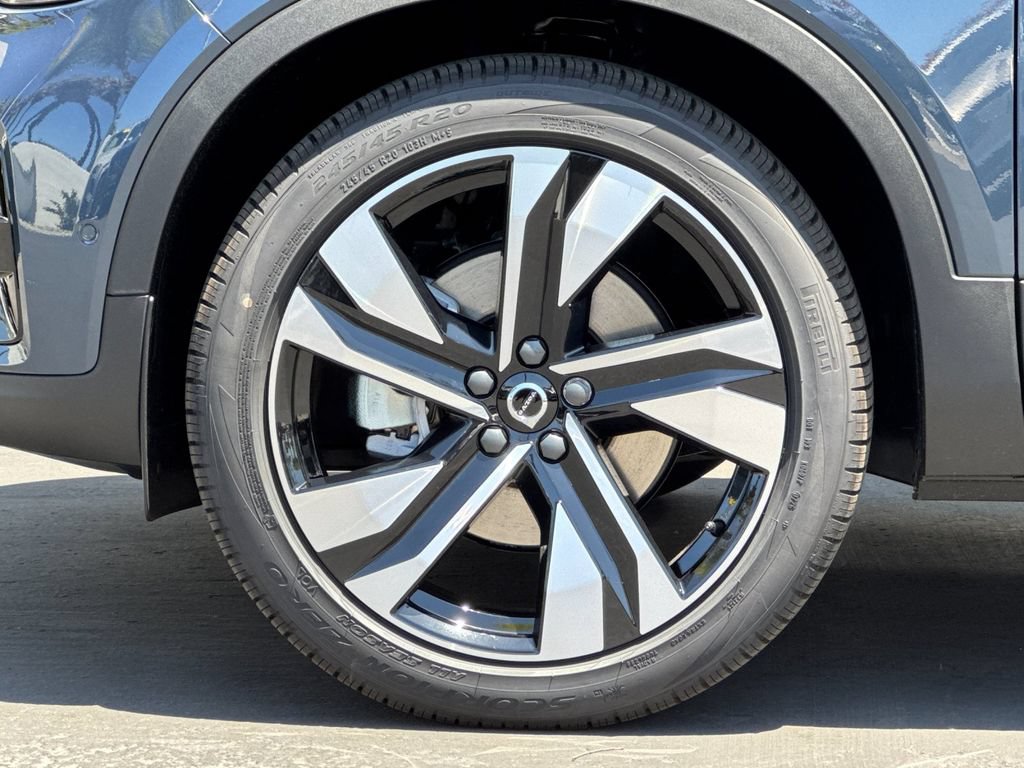 New 2026 Volvo XC40 B5 Ultra w/ Protection Package Premier AWD/4WD image 25