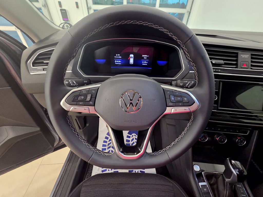 Used 2024 Volkswagen Tiguan S FWD image 17
