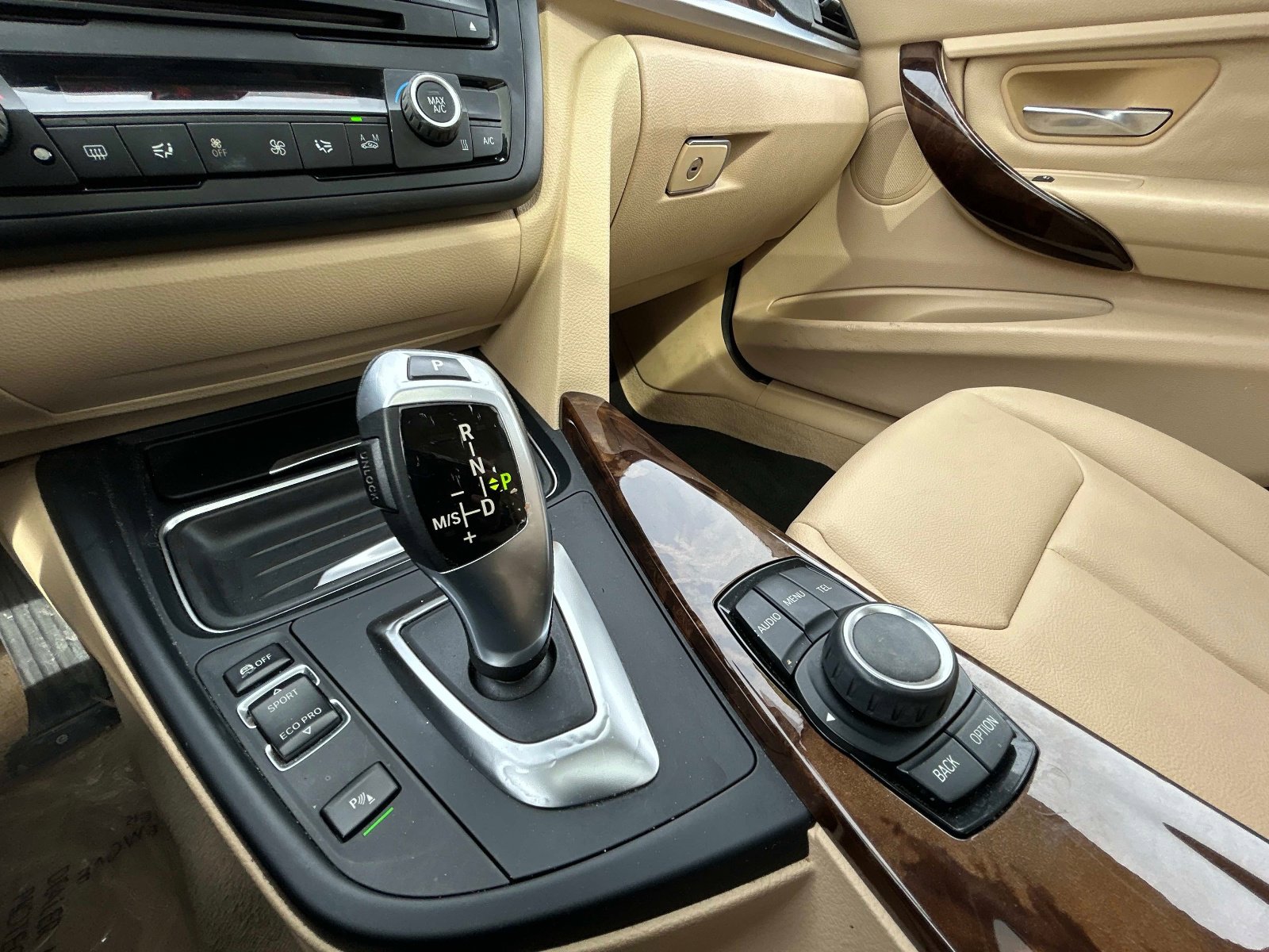 Used 2015 BMW 328i Sedan image 31