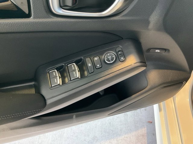 Certified 2025 Honda Civic Sport image 5